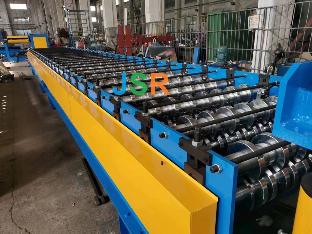 1.5 b roof deck machine