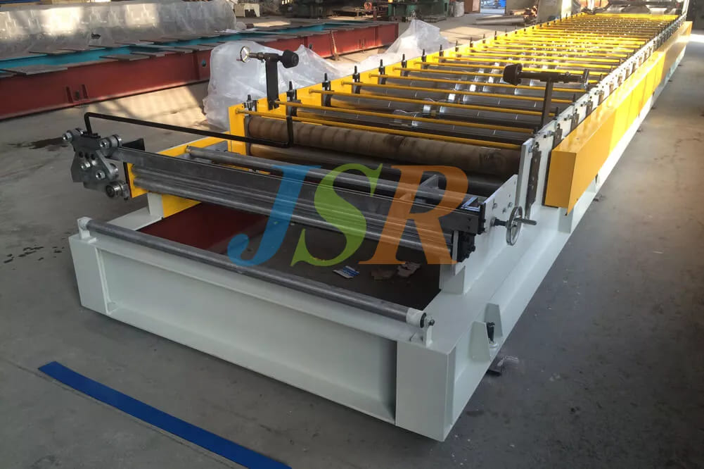 Roofing Sheet Forming Machine With Wall Structure