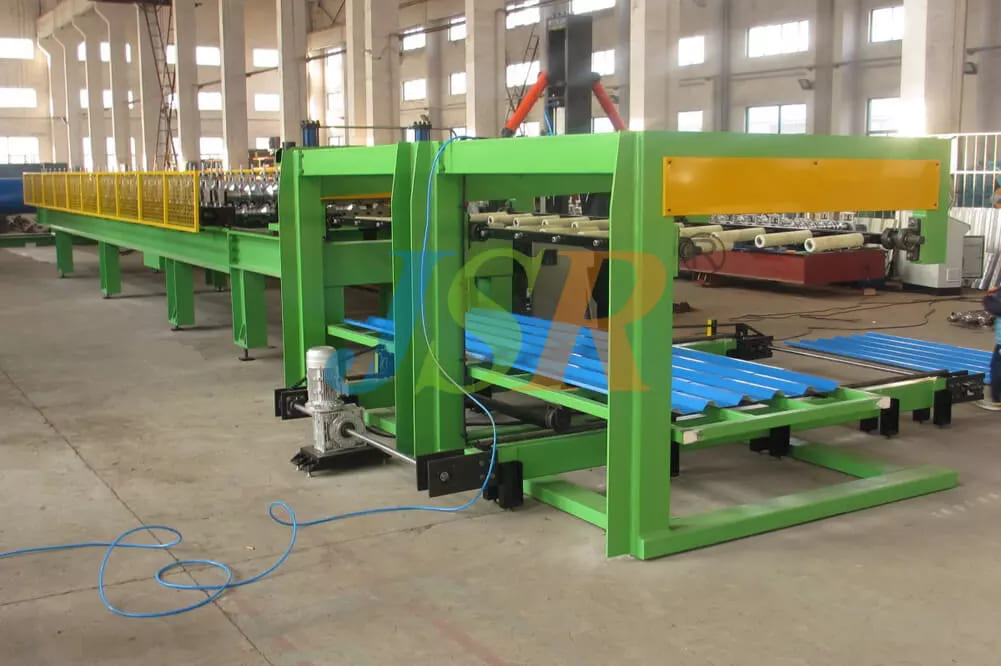 Roofing Sheet Forming Machine With Fly Cut
