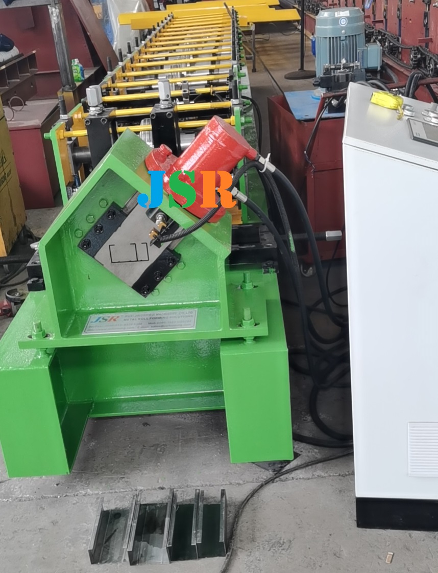 C SHAPE FORMING MACHINE