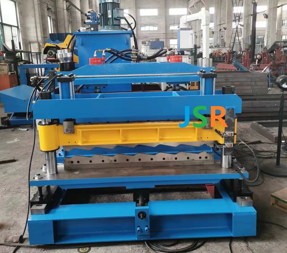 Ruukki Monterrey tile machine