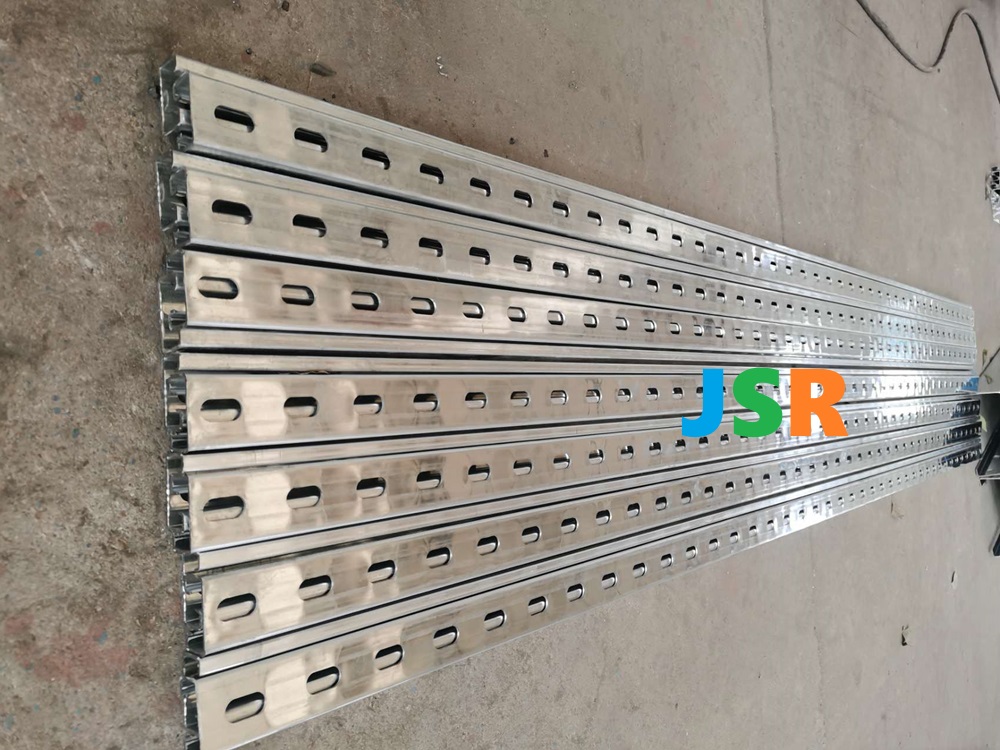 Strut Channel with Slots 41x21