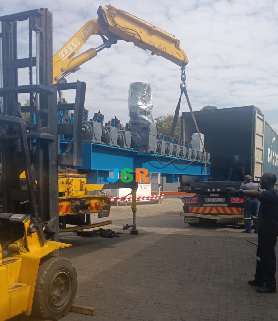 UNLOAD ROLL FORMING MACHINE