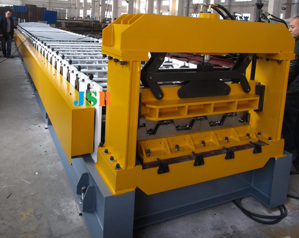 deck forming machine