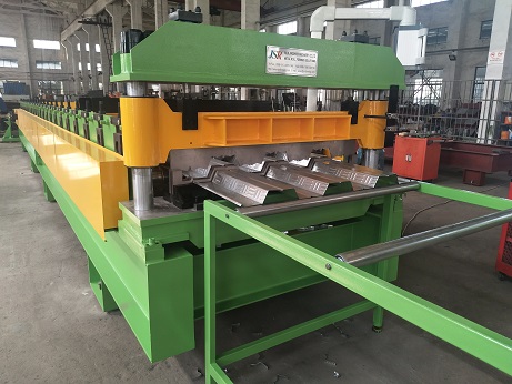 metal deck machine