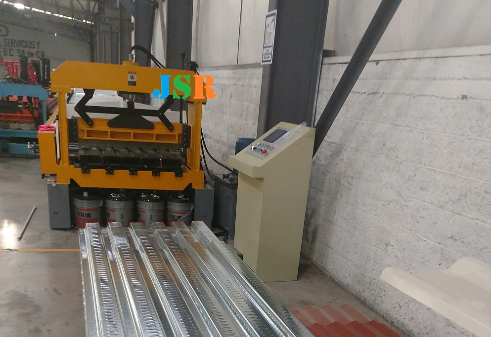 Mexico- deck forming machine