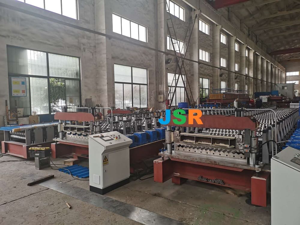 roll forming machine